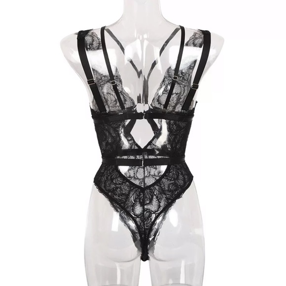 SOLD OUT Black Strappy Keyhole Lace 1Pc Bodysuit Lingerie - Picture 6 of 6